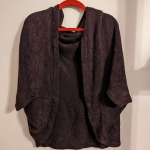 Woman's Loose fitting batwing shrug
